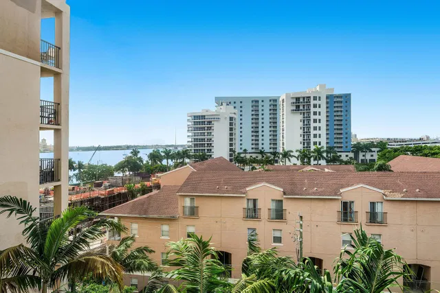 Flagler Pointe Unit 716 photo 21