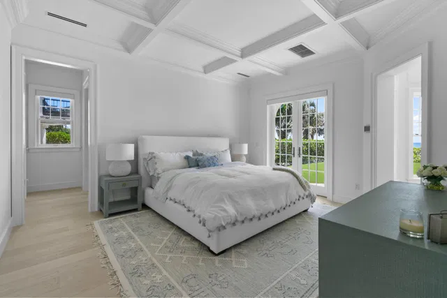 Residence photo 16