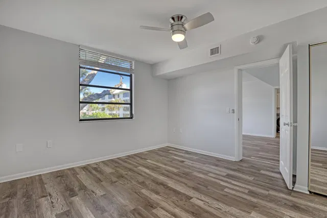 Residence photo 6