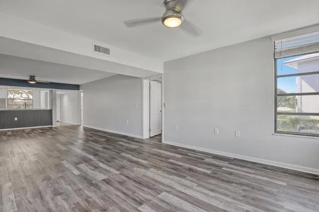 Residence photo 14