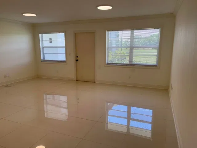 Unit Fl 1505 photo 9