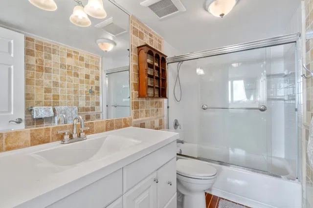 Palm Beach House Unit 409 photo 12