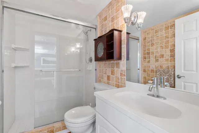 Palm Beach House Unit 409 photo 14