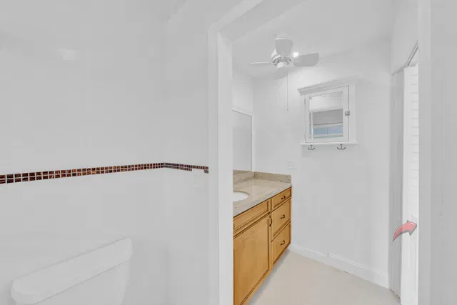 Unit A photo 30
