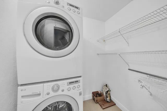 Unit A photo 35