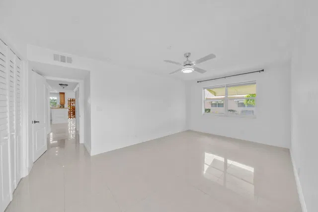 Unit A photo 37