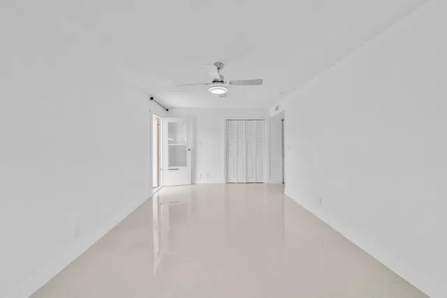 Unit A photo 38