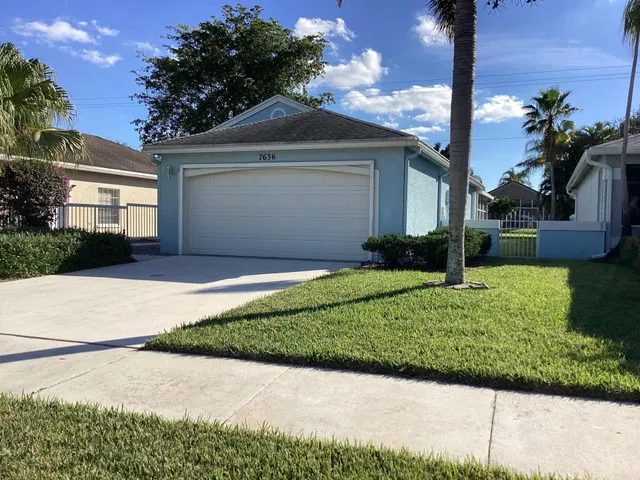 Residence photo 2