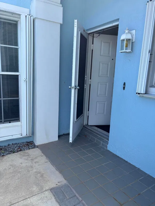 Residence photo 5