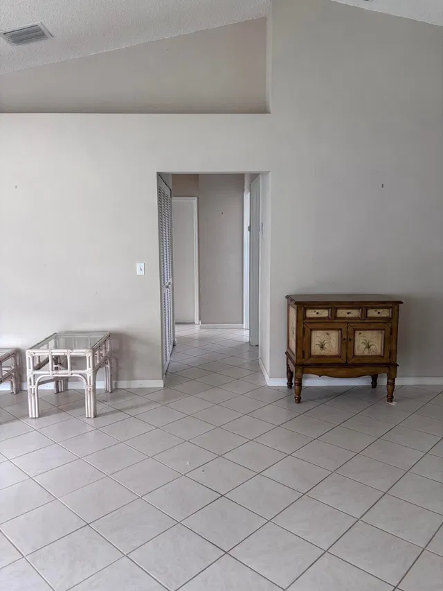 Residence photo 9
