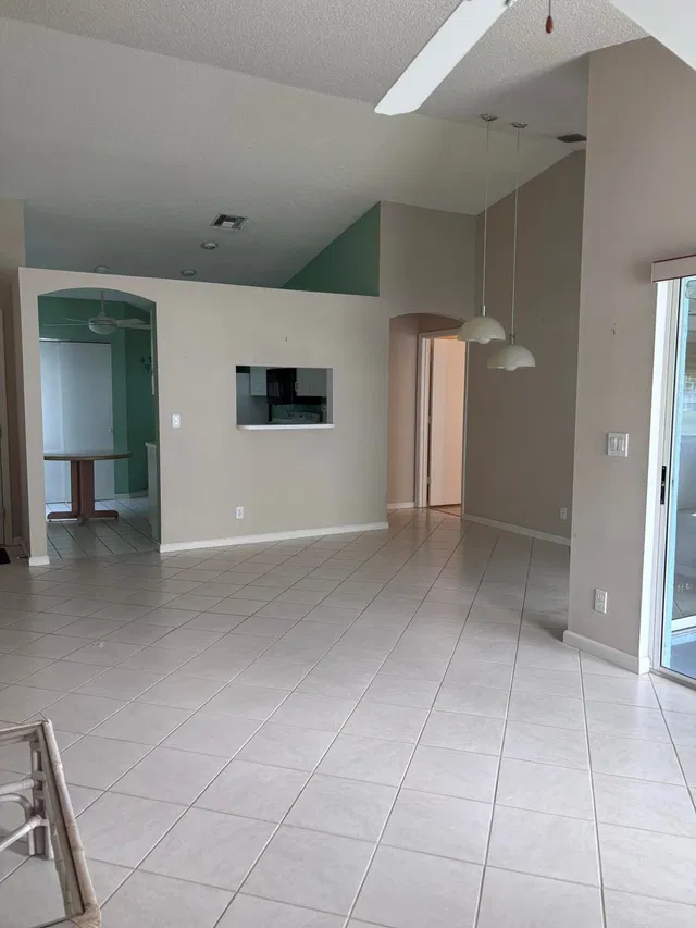 Residence photo 19