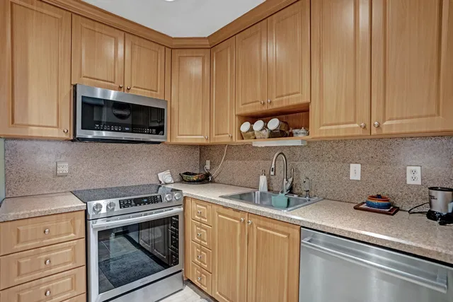  Residence photo 23
