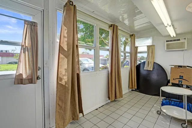  Residence photo 31