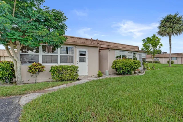  Residence photo 48