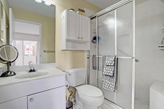  Residence photo 34