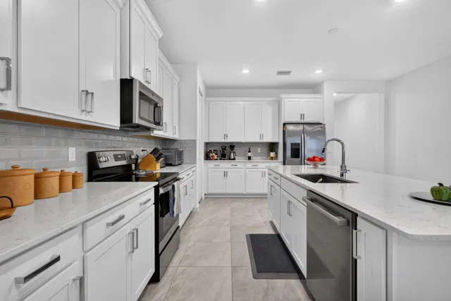  Residence photo 20