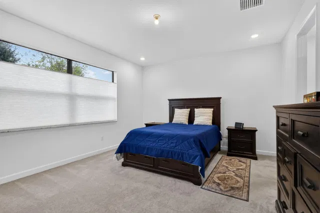  Residence photo 24
