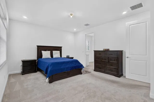  Residence photo 25
