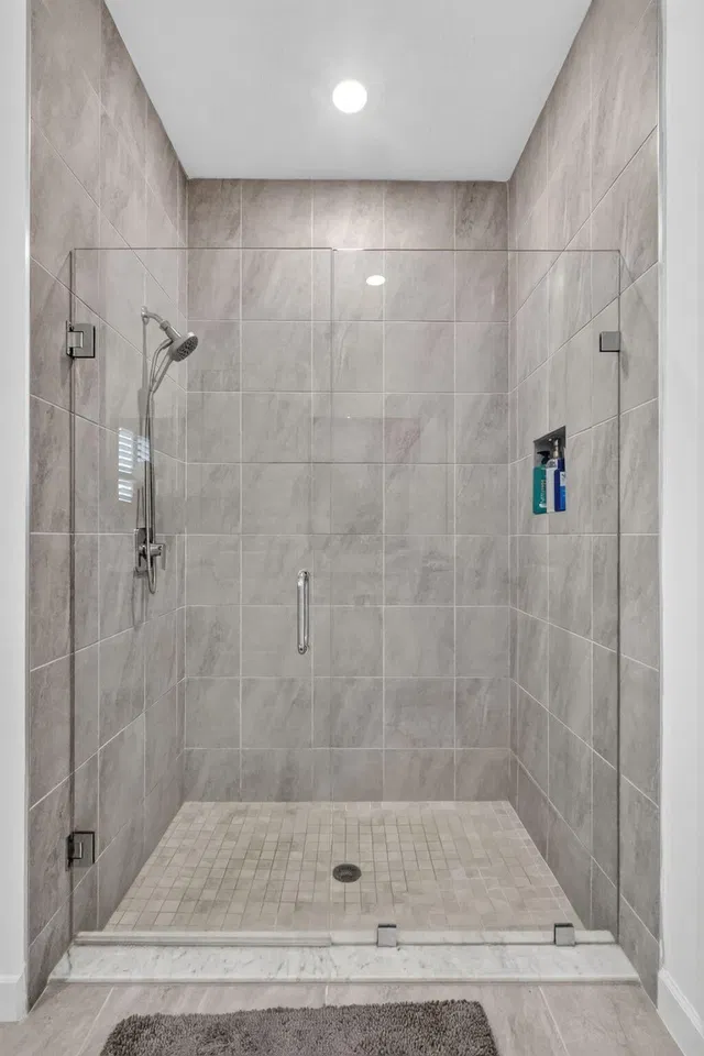  Residence photo 30