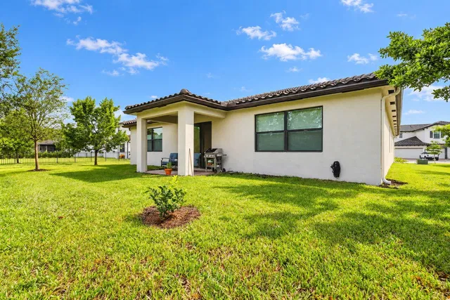  Residence photo 49