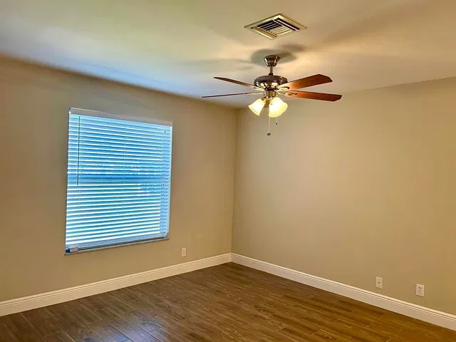 Unit 202 photo 14