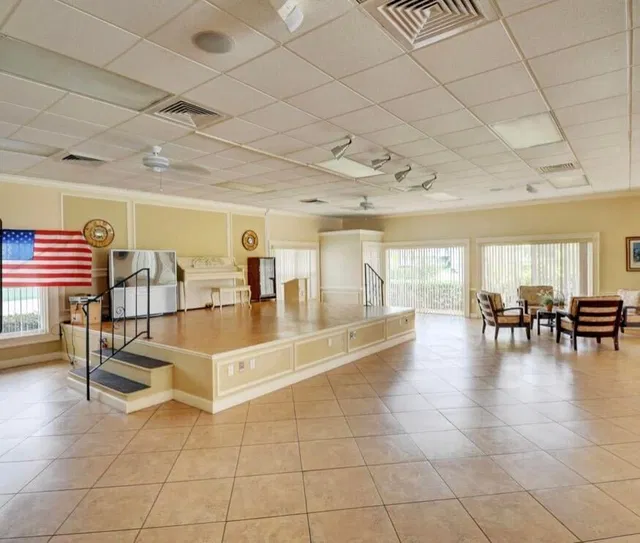 Unit 202 photo 26