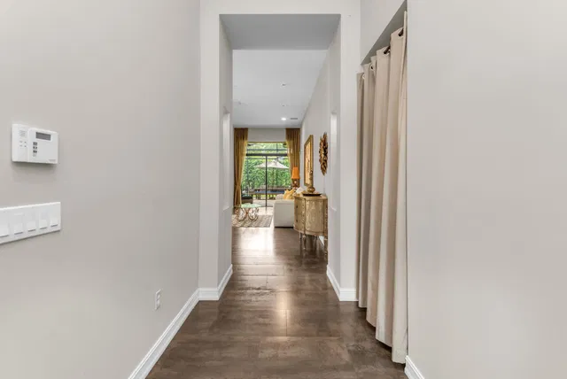 Residence photo 5