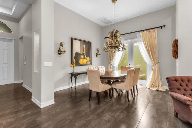 Residence photo 11