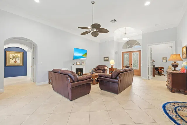 Residence photo 10