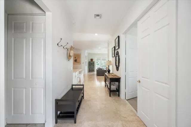 Shady Oaks Residence photo 5