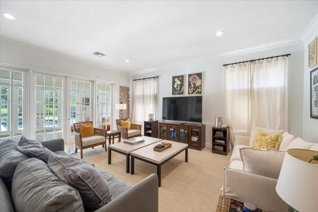 Shady Oaks Residence photo 18