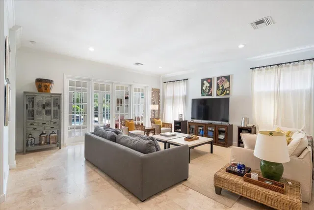 Shady Oaks Residence photo 19