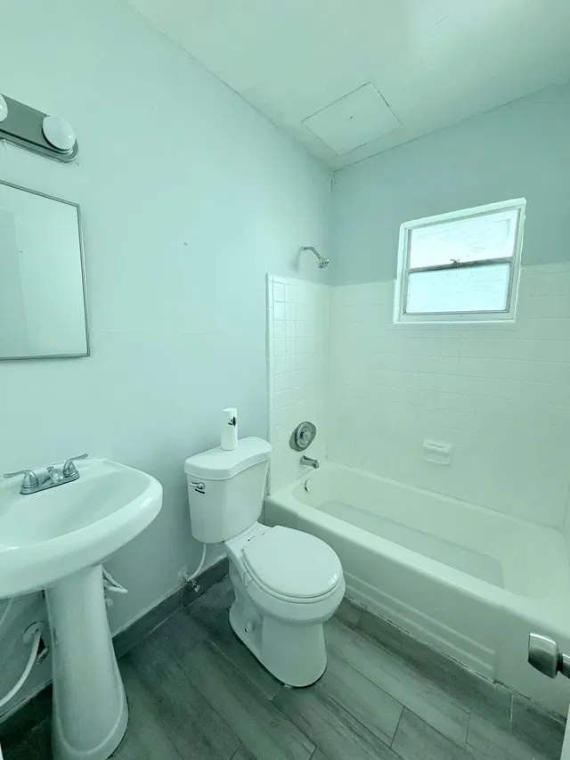  Unit Apt 2 photo 7