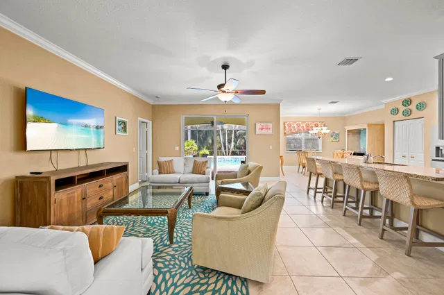  Residence photo 15