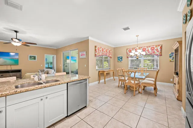  Residence photo 19