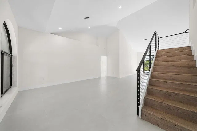  Residence photo 4