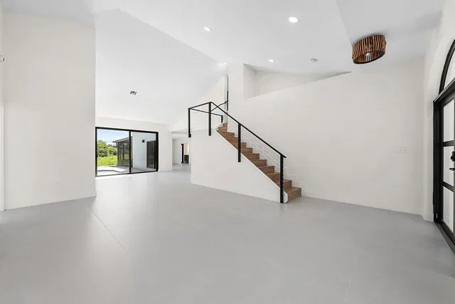  Residence photo 5