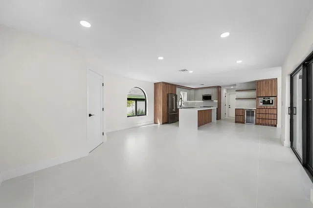  Residence photo 12