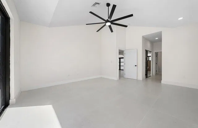  Residence photo 18