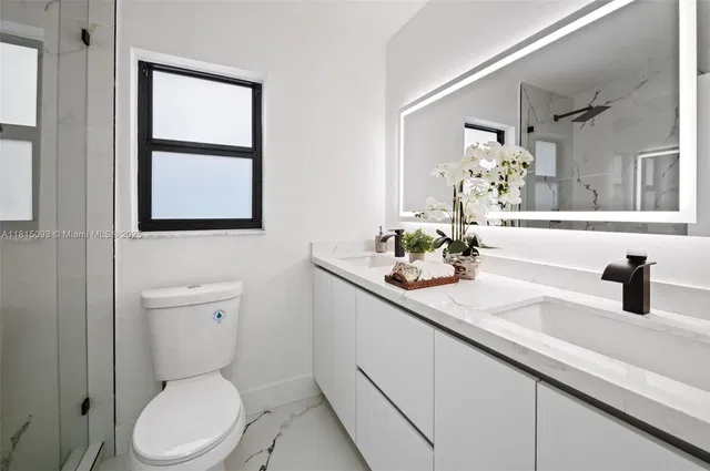  Residence photo 11
