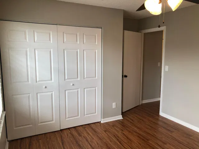 Unit 27 photo 9