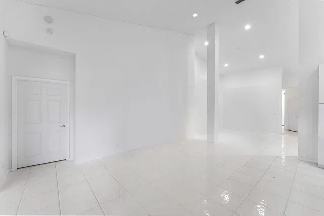 Residence photo 7