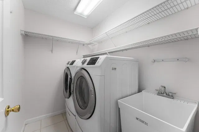 Residence photo 22