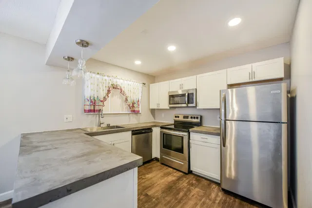  Unit 52 photo 9