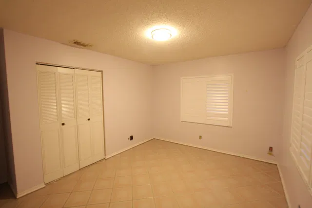 Residence photo 4