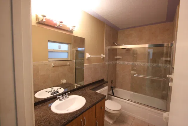 Residence photo 6
