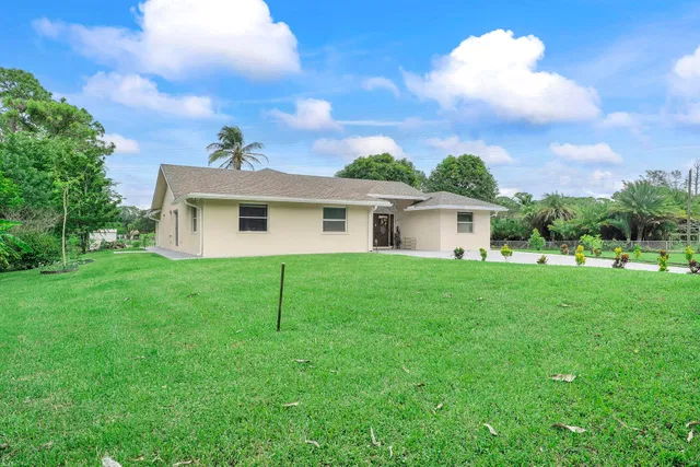 Residence photo 25