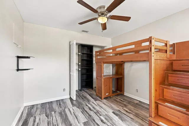 Residence photo 28