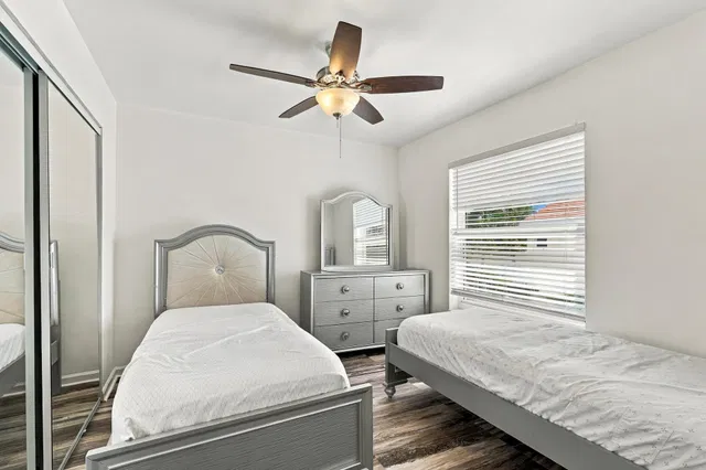 Residence photo 29