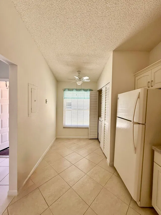 Unit 123-B photo 9